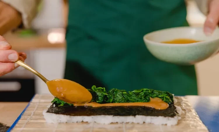 DIY-vegan-sushi-05-c-eat-happy-scaled-750×500-c-default